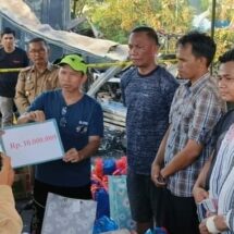 Pj Bupati Murung Raya serahkan bantuan untuk korban kebakaran