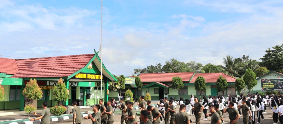 Memelihara Kesehatan Serta Menjalin Tali Silaturahmi antar Sesama Keluarga Besar Kodim 1013/Mtw Laksanakan Senam Pagi Bersama